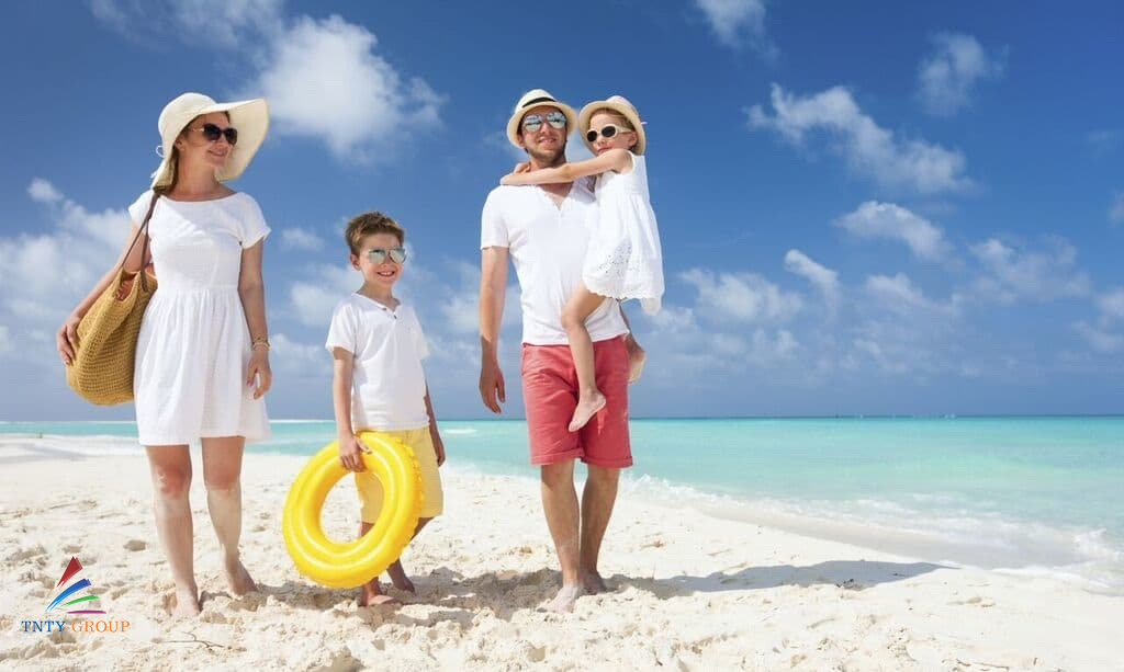 Tăm biển cùng gia đình