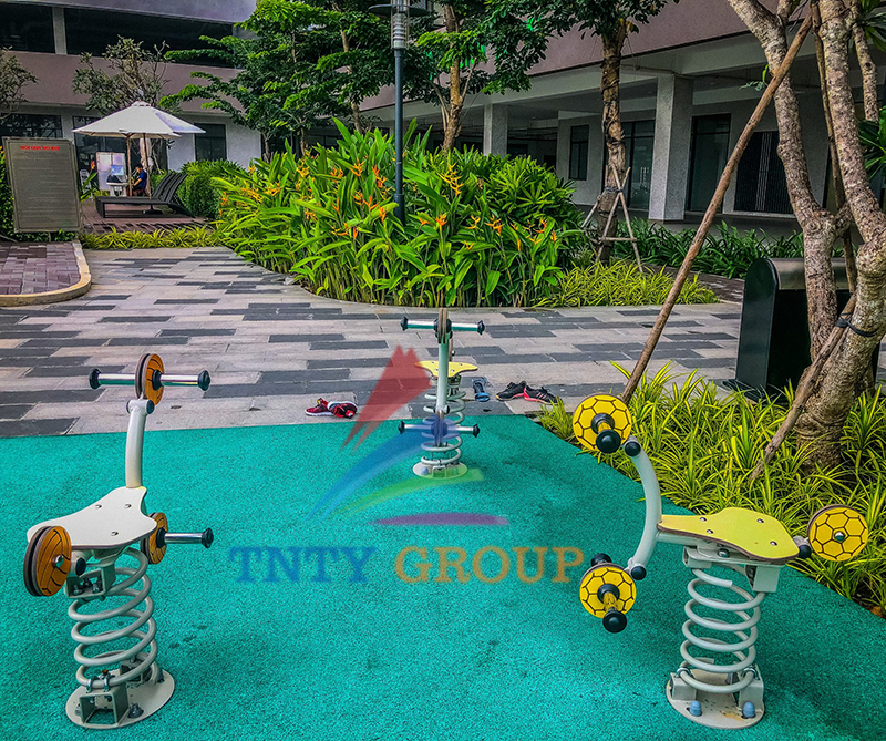 Granular EPDM rubber as a safe floor for children's playground